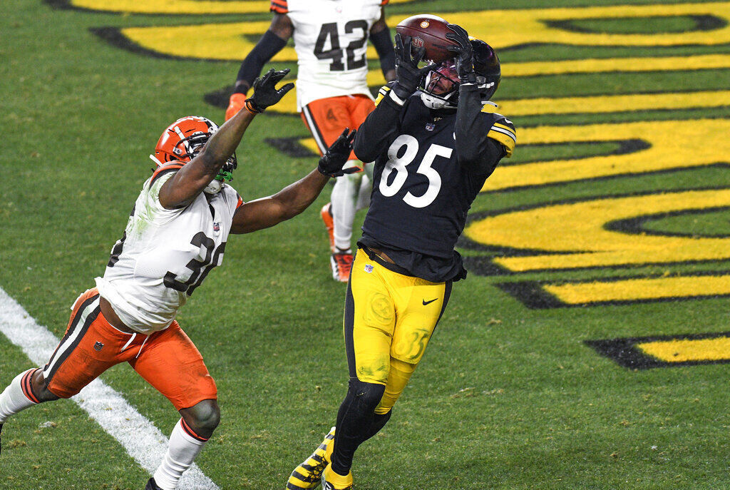 APTOPIX Browns Steelers Football